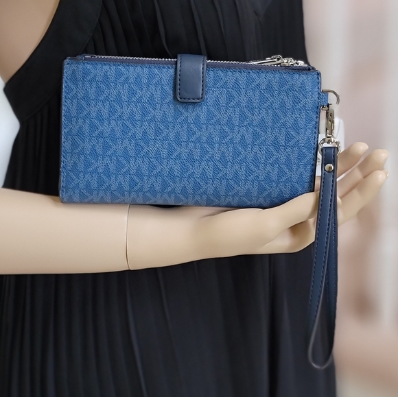 ⚠️LAST 1⚠️ Michael Kors Jet Set Double Zip LG Wristlet Blue - Picture 2 of 6